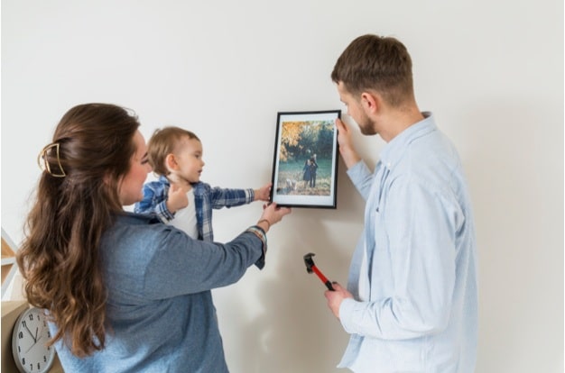 Picture Framing for Professional Family Photos