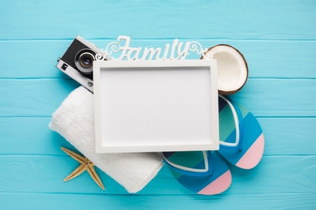 4 Cool Ways to Frame Your Holiday Photos