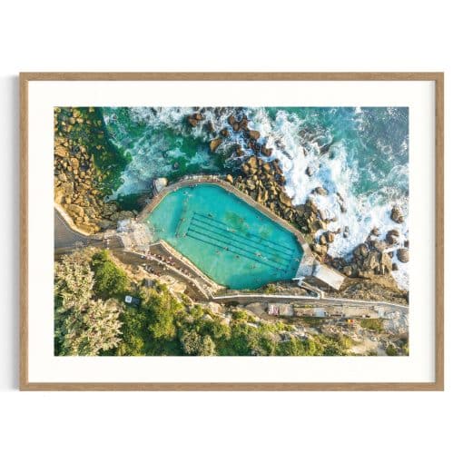 by Tomás Lomanto - Bronte Rockpool 03 - Image 3